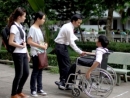 Bình luận về vấn đề gương, noi gương và nêu gương – Ngữ Văn 12