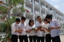 Viết lại một truyện ngắn theo đề tài tự chọn.